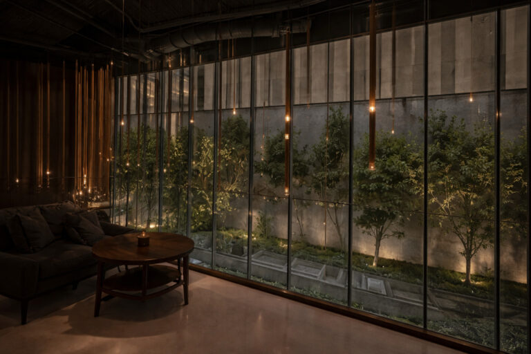Caffe Restaurant, Malkhasyants Complex 5